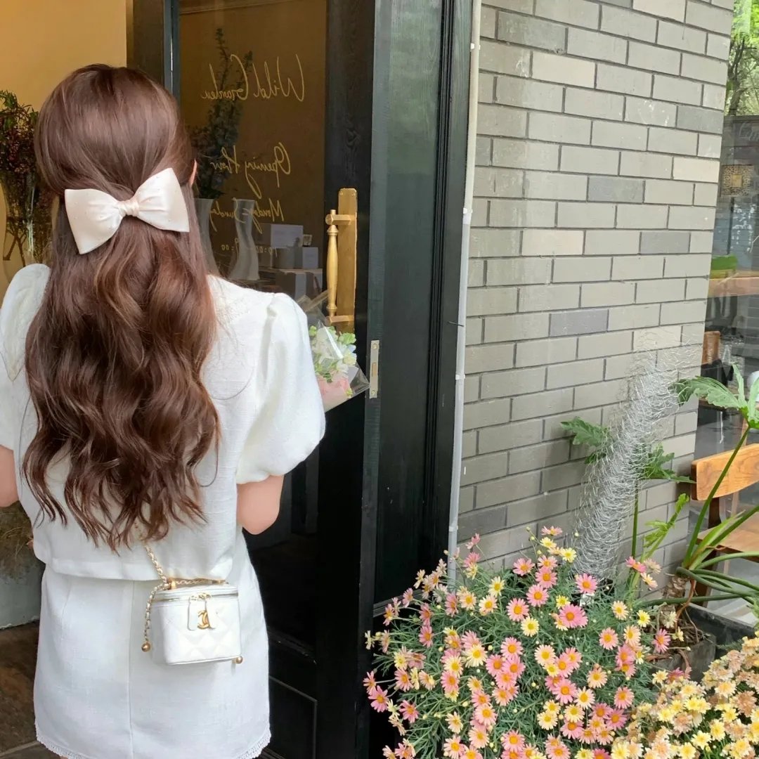 三个男人和一条美腿